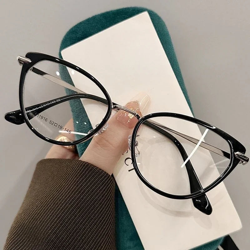 Unisex Outdoor Color Changing Myopia Glasses Fashion Cat Eye Near Sight Eyewear Finished Prescription Photochromic Sunglasses